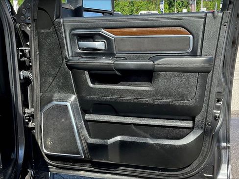 Used 2024 RAM 2500 Laramie w/ Safety Group image 19