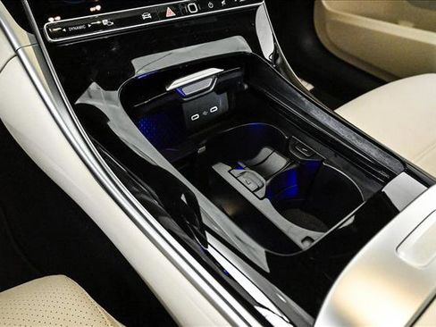 New 2025 Mercedes-Benz C 300 4MATIC Sedan image 13