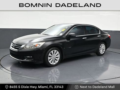 Used 2015 Honda Accord Touring image 1