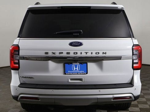 Used 2024 Ford Expedition Limited RWD image 16