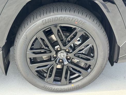 New 2026 Toyota RAV4 XSE AWD/4WD image 15