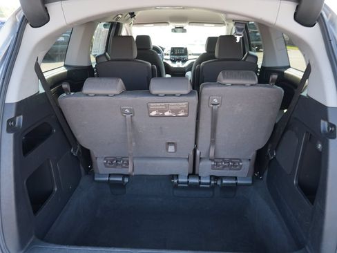 Used 2024 Honda Odyssey EX image 25