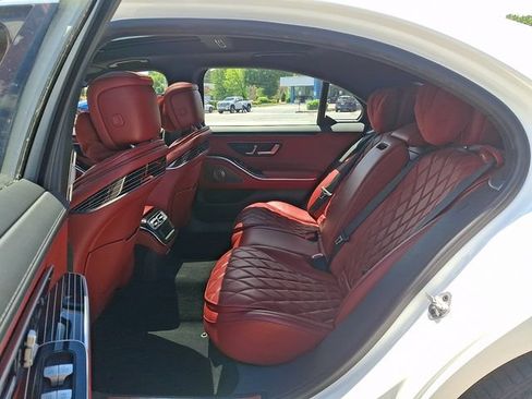 Used 2022 Mercedes-Benz S 580 4MATIC Sedan image 12