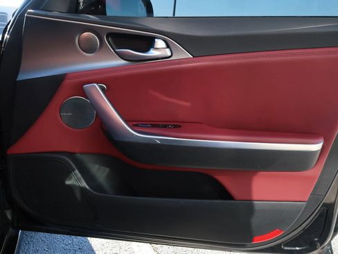 Used 2018 Kia Stinger GT2 image 47