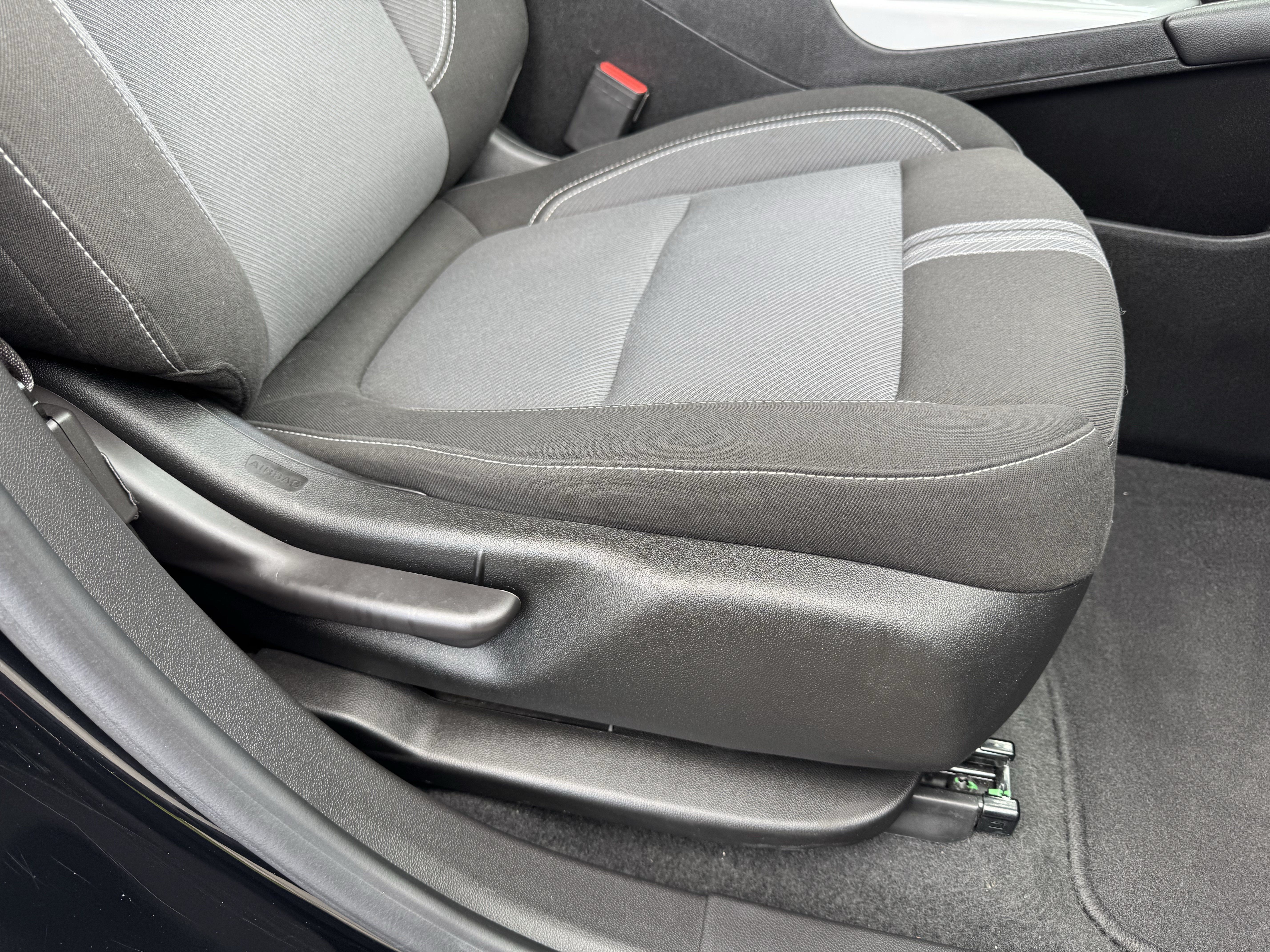 Certified 2023 Chevrolet Blazer LT w/ Driver Confidence Package FWD image 23