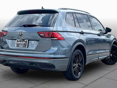 Used 2022 Volkswagen Tiguan SE R-Line FWD image 12