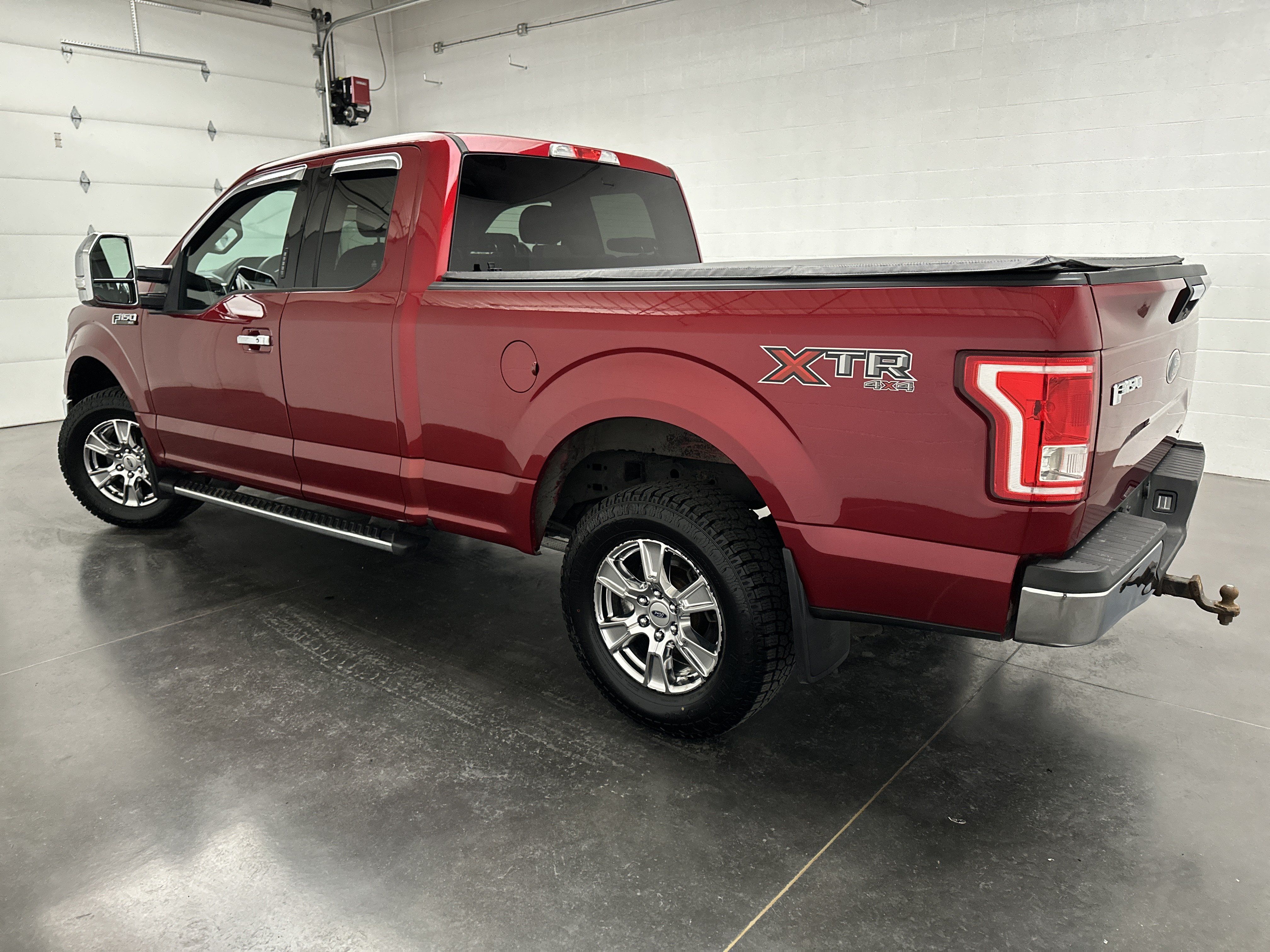 Used 2016 Ford F150 XLT w/ Equipment Group 301A Mid AWD/4WD image 6