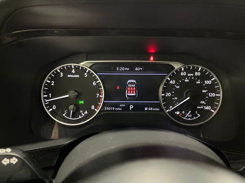 Used 2025 Nissan Pathfinder SV image 22