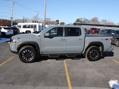 Used 2023 Nissan Frontier PRO-4X w/ Pro Convenience Package AWD/4WD image 5