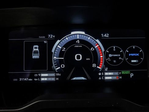 Used 2024 Toyota Tundra Platinum image 19