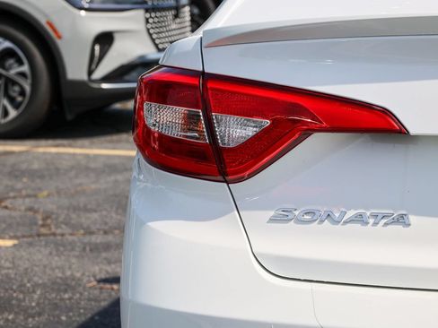 Used 2015 Hyundai Sonata SE w/ Option Group 09 FWD image 28