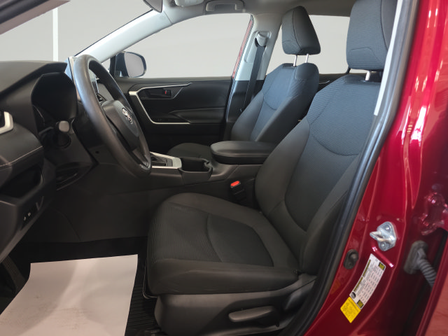 Used 2023 Toyota RAV4 LE FWD image 12