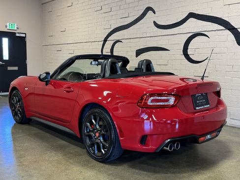 Used 2017 FIAT 124 Spider Abarth image 10
