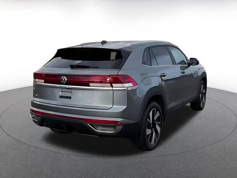 Used 2024 Volkswagen Atlas Cross Sport SE image 14
