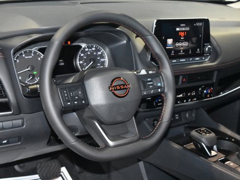 New 2026 Nissan Rogue SV AWD/4WD image 2