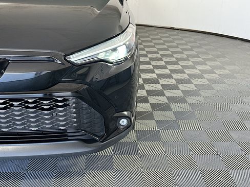 Used 2023 Toyota Corolla Cross AWD Hybrid w/ Convenience Package image 9