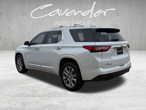 Used 2018 Chevrolet Traverse Premier w/ Driver Confidence II Package FWD image 14