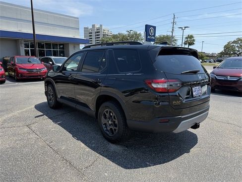 New 2025 Honda Pilot TrailSport image 7