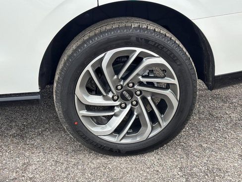New 2026 Lincoln Navigator Reserve AWD/4WD image 9