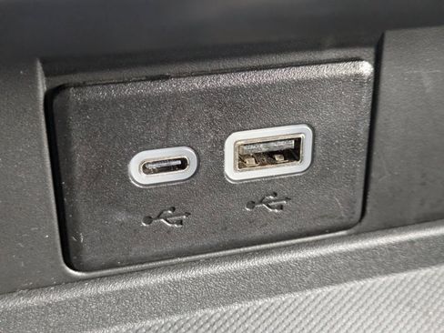 Used 2024 GMC Yukon AT4 w/ Technology Package image 20