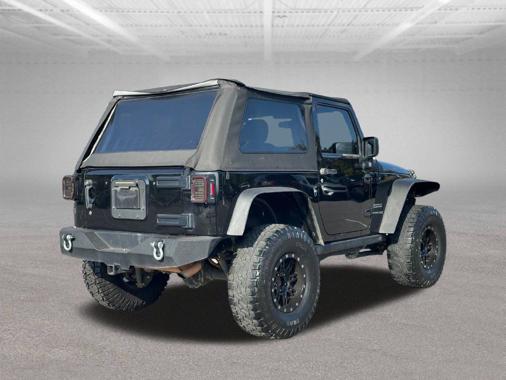 Used 2018 Jeep Wrangler Sport w/ Connectivity Group AWD/4WD image 8