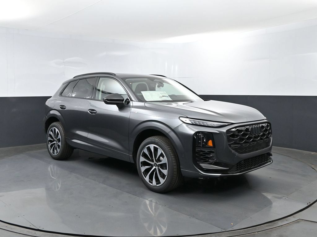 New 2026 Audi Q3 quattro 2.0T AWD/4WD image 3