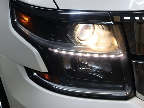 Used 2015 Chevrolet Tahoe LT RWD image 12