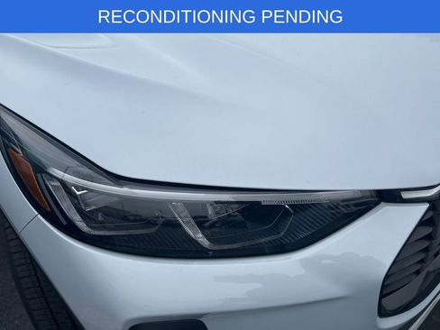 Used 2025 Ford Escape Platinum w/ Premium Technology Package image 5