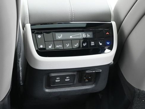 New 2026 INFINITI QX60 Autograph image 16