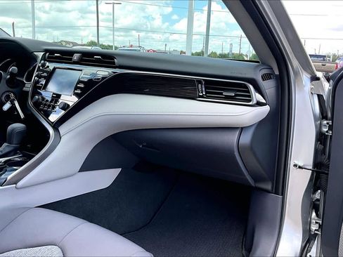 Certified 2020 Toyota Camry LE FWD image 17