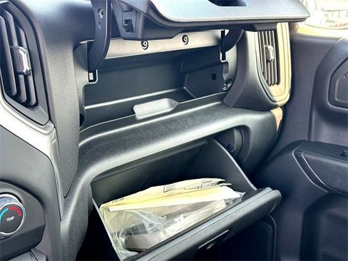 Used 2022 Chevrolet Silverado 1500 Custom image 25