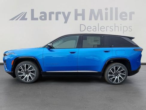 New 2025 Jeep Wagoneer S Limited AWD/4WD image 2