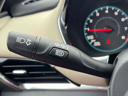 Used 2023 Chevrolet Traverse LS image 23