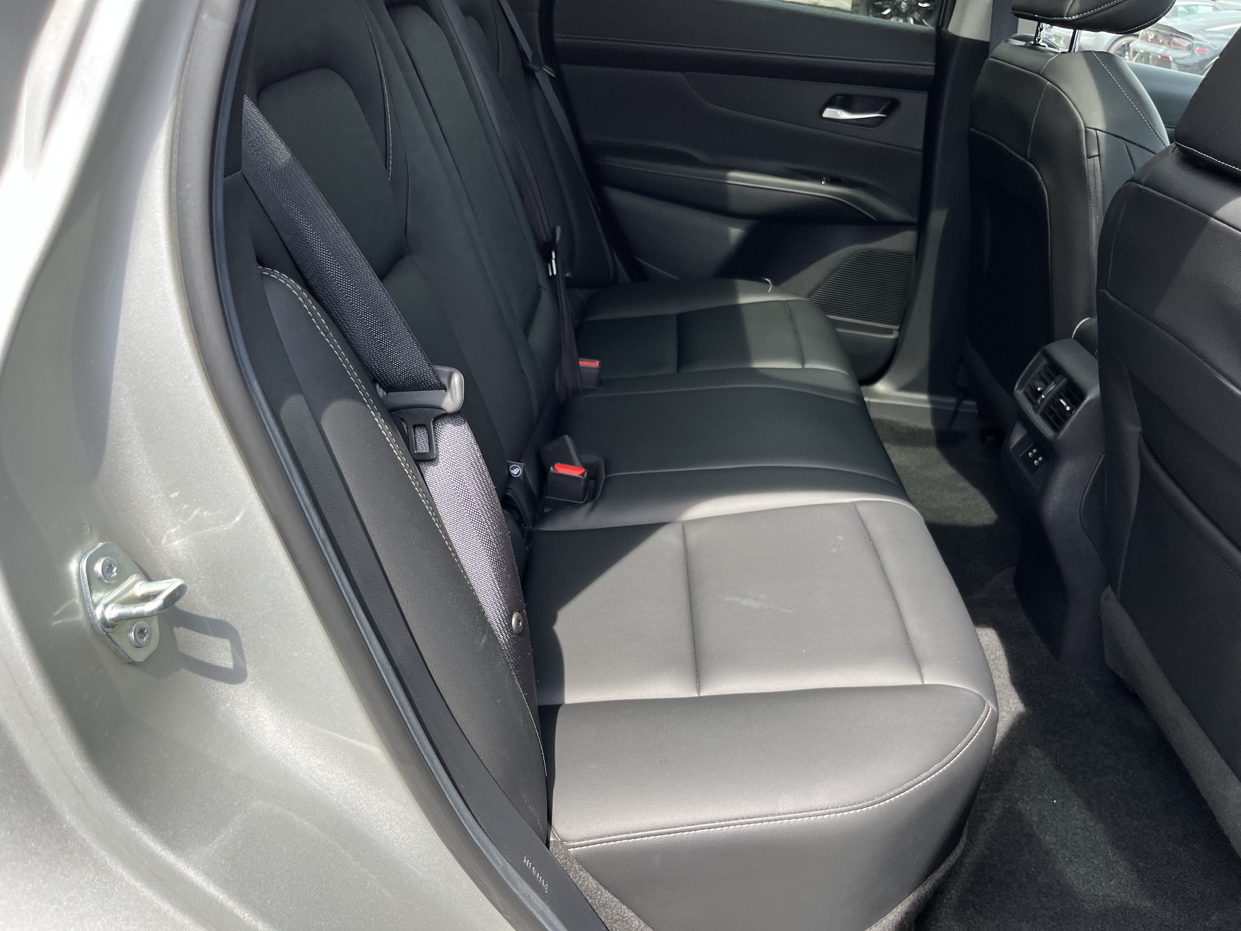 Used 2025 Nissan Murano SL AWD/4WD image 4