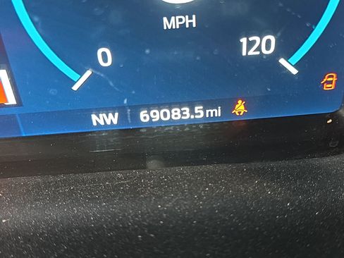 Certified 2022 Ford F150 Platinum w/ Equipment Group 701A High image 16