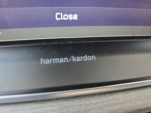 Certified 2022 Kia Telluride SX w/ Towing Package image 24