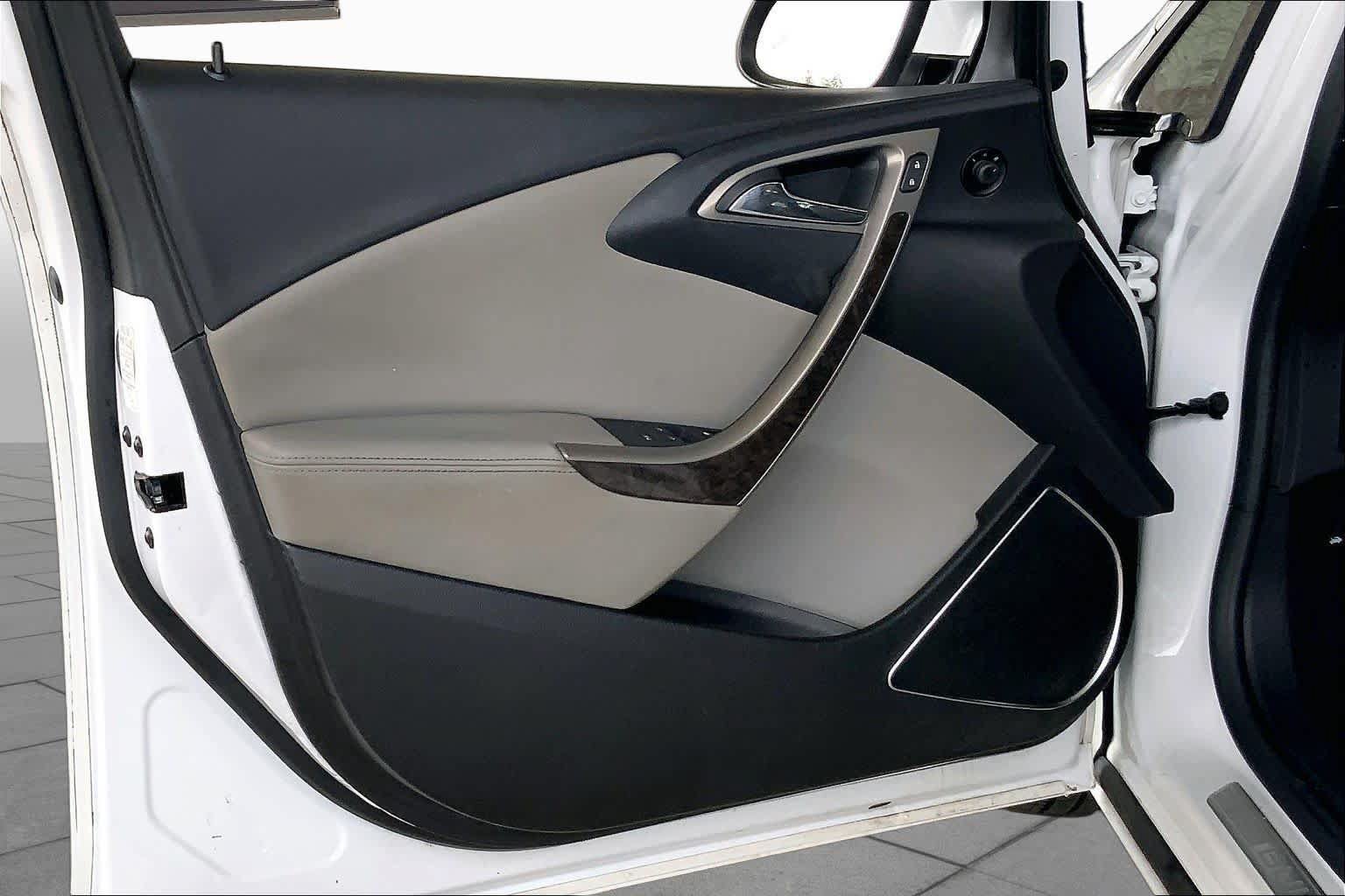 Used 2014 Buick Verano Convenience FWD image 20