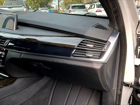 Used 2018 BMW X5 xDrive40e image 18