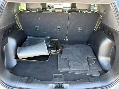 Used 2025 Ford Escape SE image 39