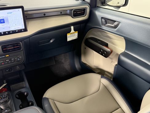 New 2025 Ford Maverick Lariat w/ 4K Tow Package image 15