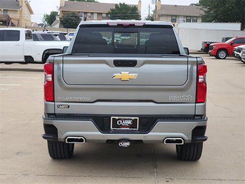 Used 2025 Chevrolet Silverado 1500 High Country w/ High Country Premium Package AWD/4WD image 14