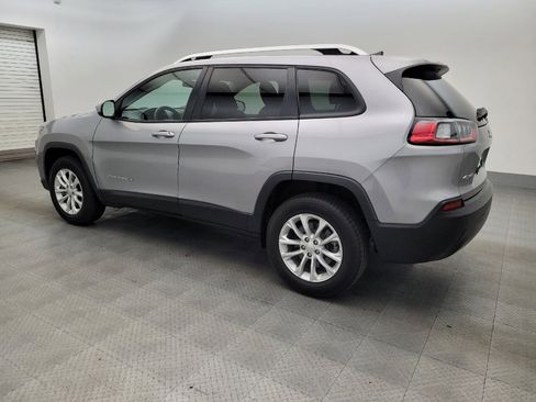 Used 2020 Jeep Cherokee Latitude AWD/4WD image 3