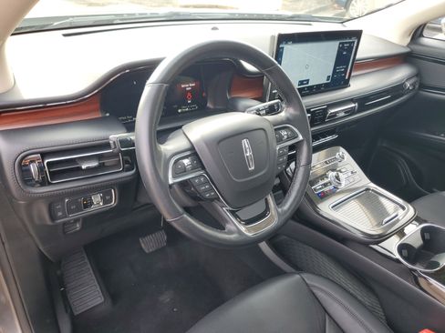 Certified 2022 Lincoln Nautilus Reserve image 13