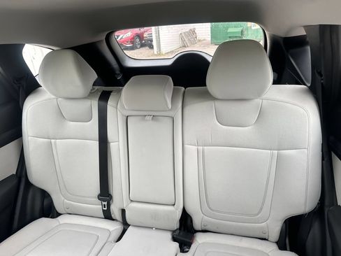 Used 2025 Hyundai Tucson SE FWD image 17