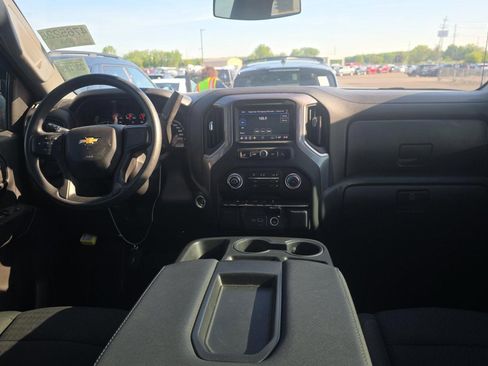 Used 2023 Chevrolet Silverado 1500 Custom AWD/4WD image 12