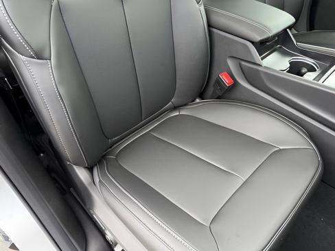 New 2026 Jeep Grand Cherokee L Limited AWD/4WD image 17