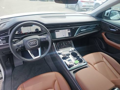 Used 2023 Audi Q8 Premium w/ Convenience Package AWD/4WD image 14