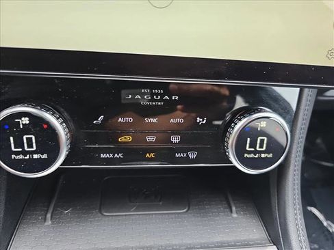 Used 2022 Jaguar F-PACE S AWD/4WD image 24