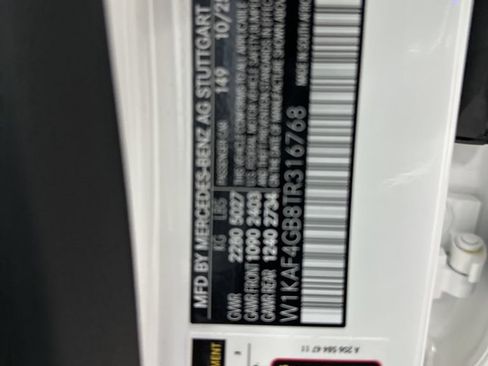 Used 2026 Mercedes-Benz C 300 Sedan image 32