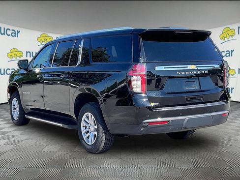 Used 2021 Chevrolet Suburban LS w/ Driver Alert Package AWD/4WD image 4